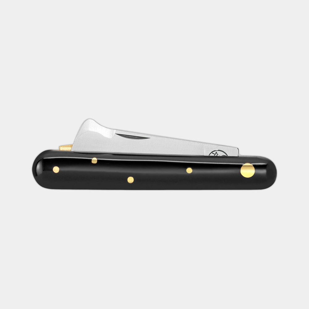 
                  
                    202P SP OT CH - BÖHLER K720 CARBON STEEL BLADE - FOLDABLE BARK LIFTER
                  
                