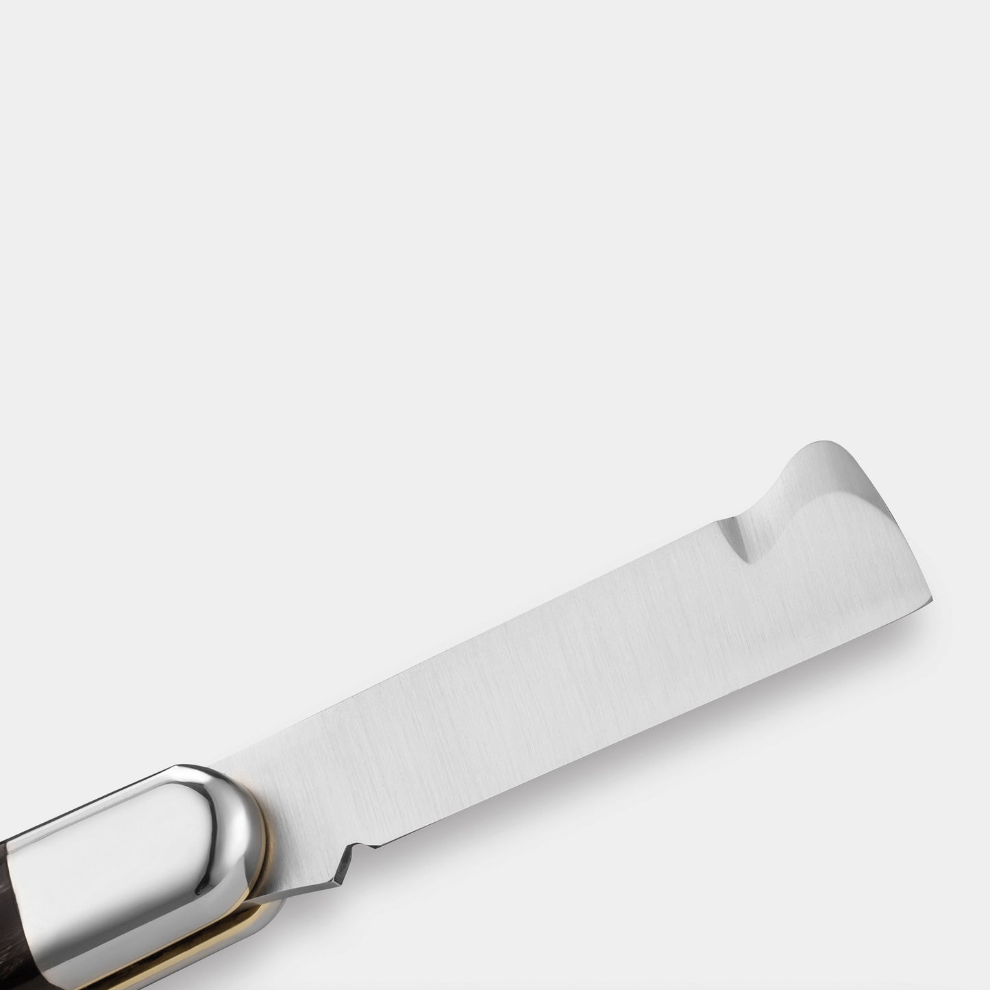 
                  
                    203C - BÖHLER K720 CARBON STEEL BLADE - BUFFALO HORN HANDLE
                  
                